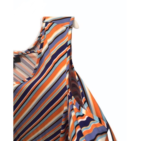 Bright Multicolor Front Tie Open Shoulder Top🌸 - Picture 3 of 5